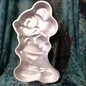 Vintage Wilton Metal Mickey Mouse Cake Pan 1978 Walt Disney Korea 515-1805